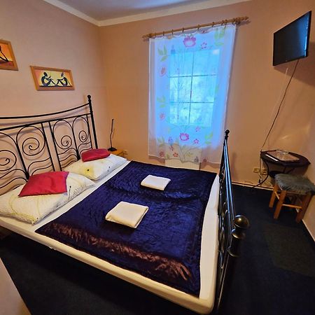 Hotel Saentis Komorní Lhotka Esterno foto