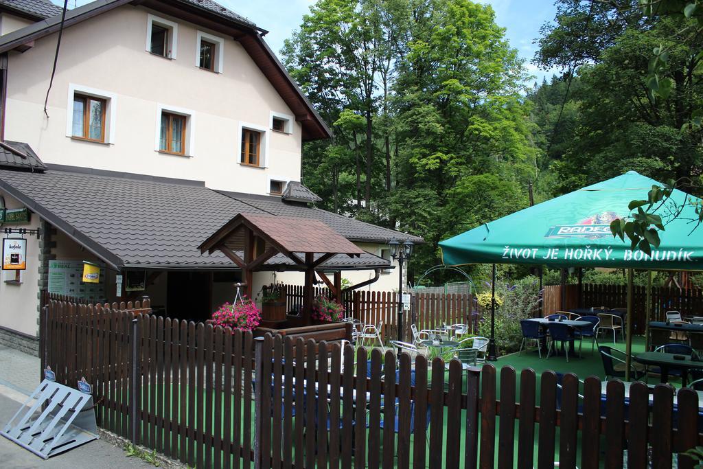 Hotel Saentis Komorní Lhotka Esterno foto