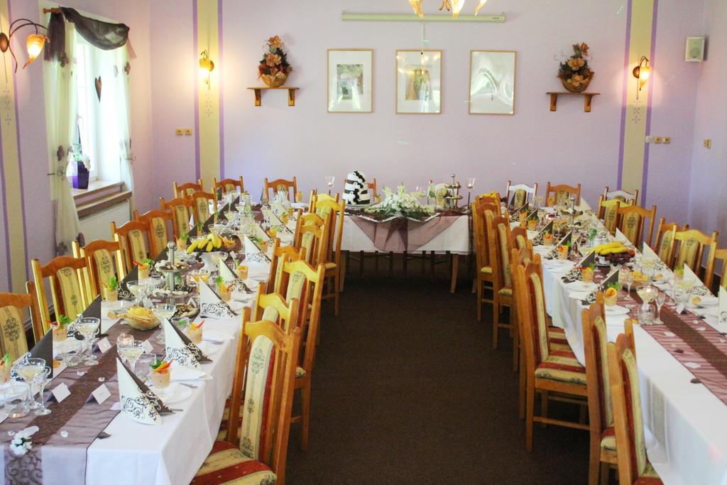 Hotel Saentis Komorní Lhotka Esterno foto